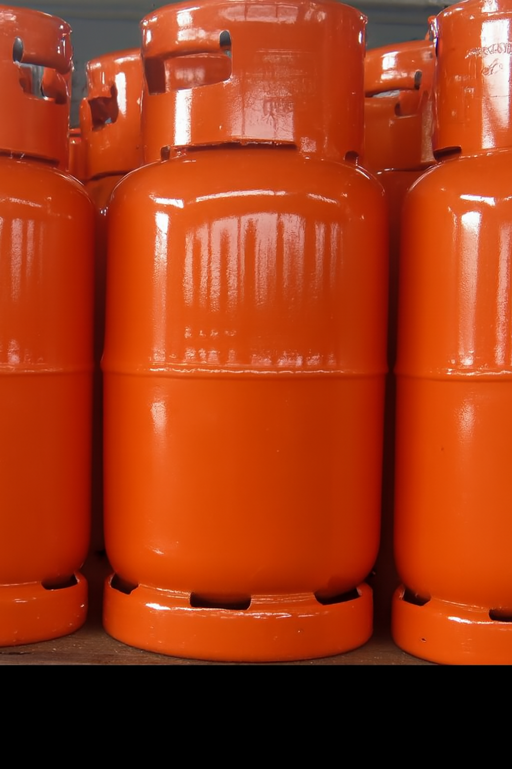 Cooking gas price drops nationwide as supply improves