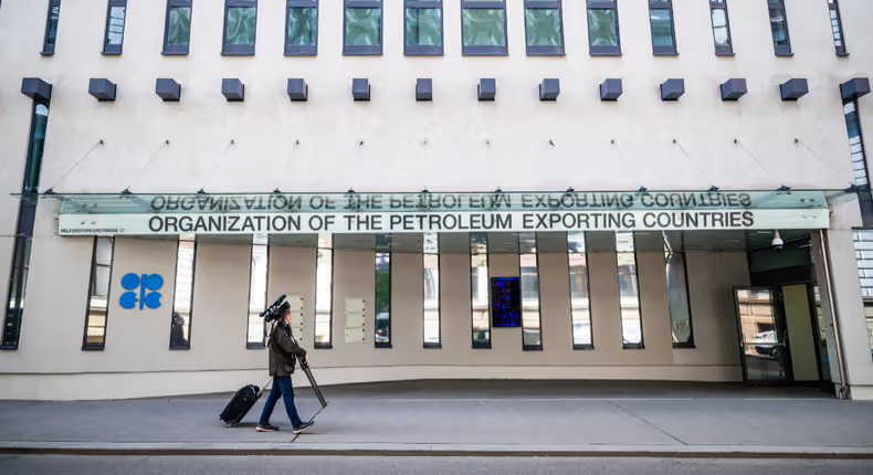 Nigeria backs OPEC as UAE pullout sparks price fears